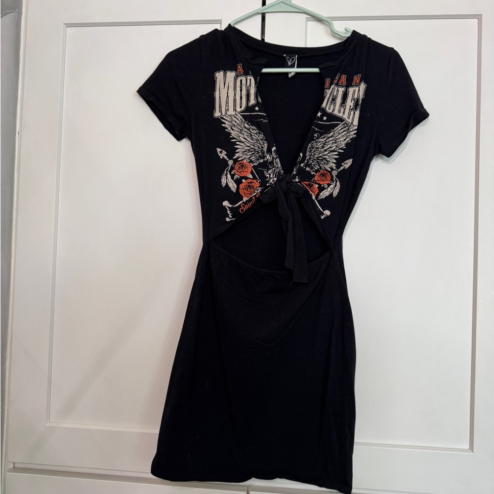 Windsor Black Backless Graphic Dress